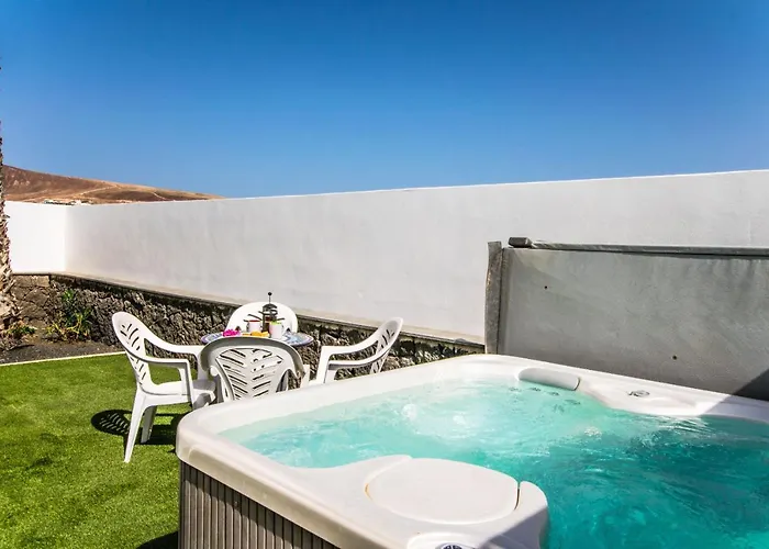 Alegranza - Lh190 By Now Ltd Villa Playa Blanca (Lanzarote)